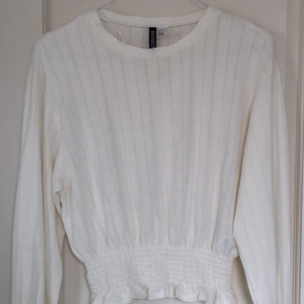 COPY - Women’s white blouse/sweater/top